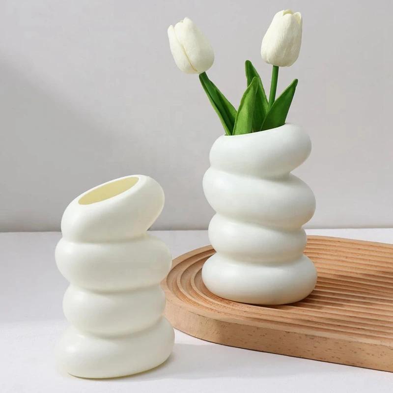 

Modern Spiral Round Vase, Style Plastic Cylinder Flower Vase, Aesthetic Decor, For Home, Living Room, Bedroom Decoration