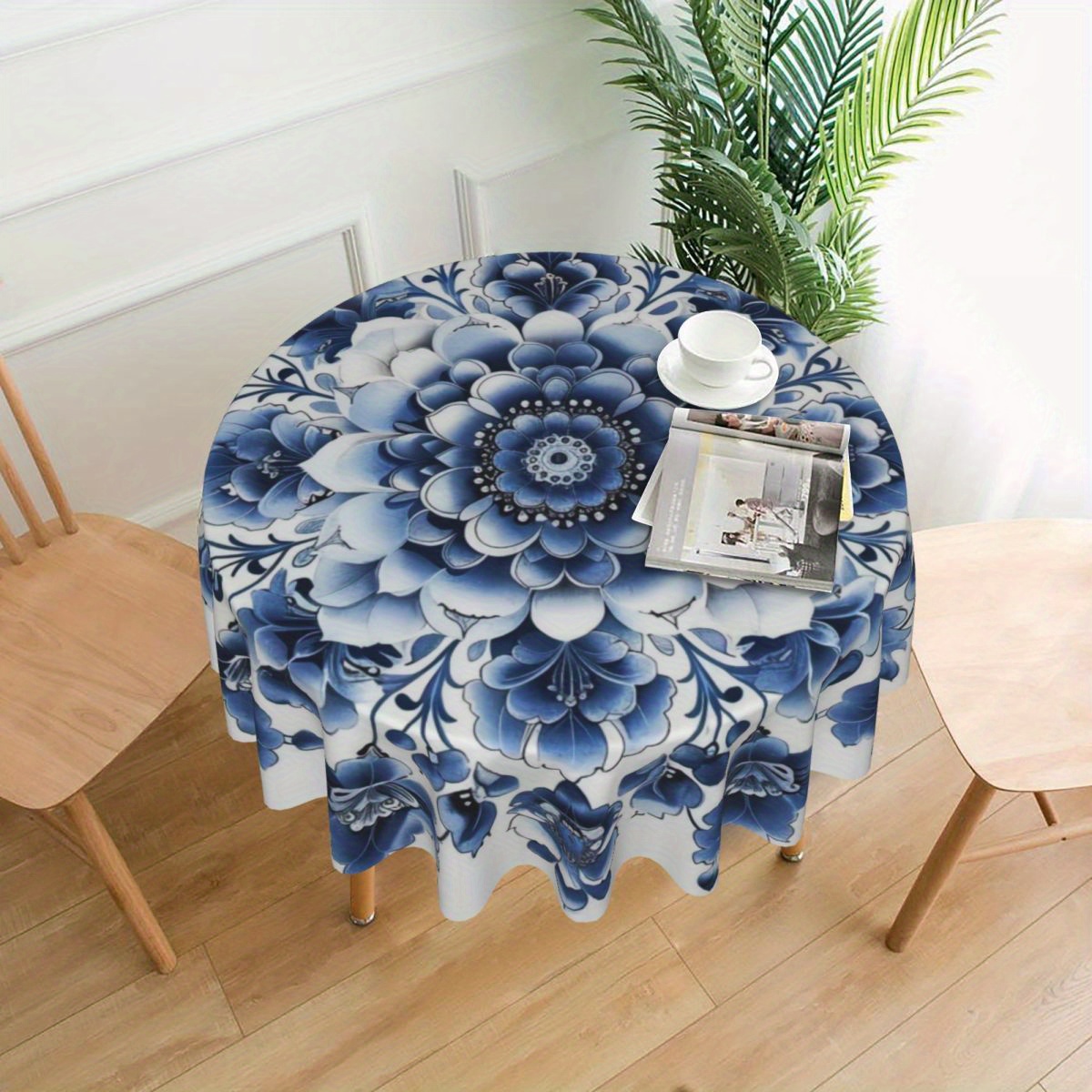 

Waterproof And Oil-resistant Floral Round Polyester Tablecloth - Woven, Machine-made Dining Table Cover For Christmas Holiday Party Decoration, Heat Insulation Tea Table Top Protector - 100% Polyester