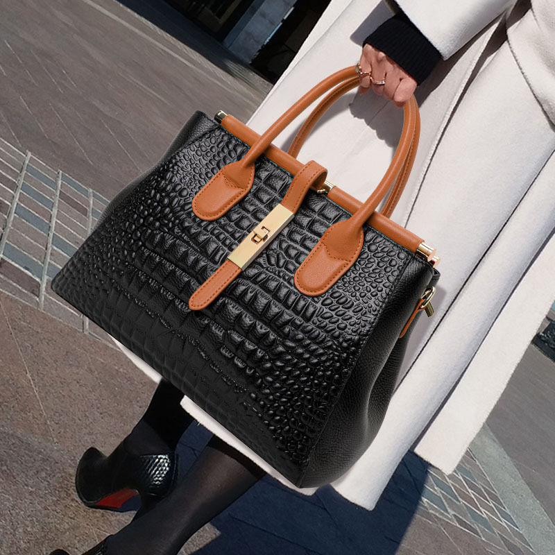 

Elegant Women's Crocodile-embossed Tote Bag - Large Capacity, Fashionable Design With Closure, Faux Leather Shoulder Handbag For Work & Use