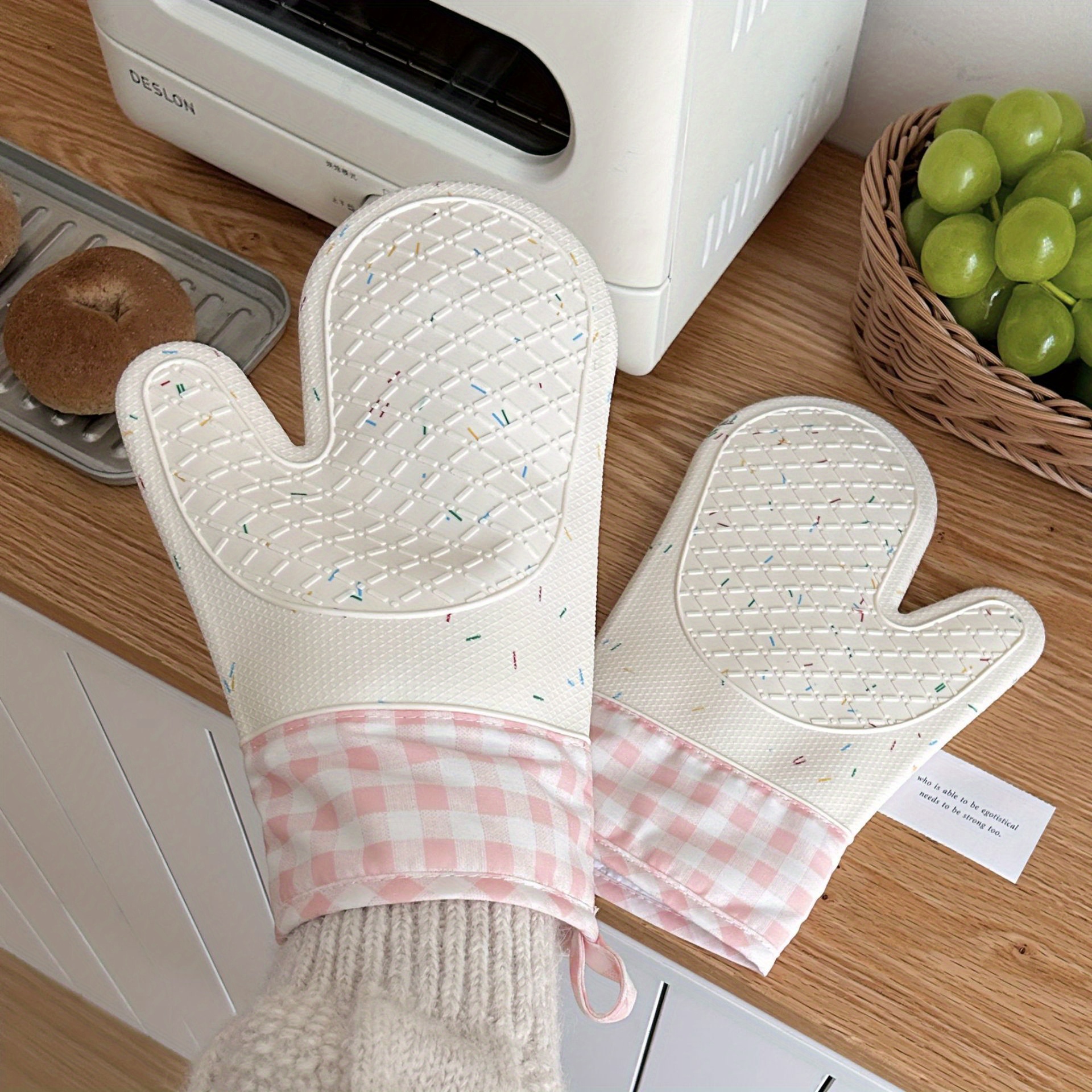 1pc cute silicone kitchen oven mitts heat resistant thickened insulated gloves for cooking baking non     polyester blend hand washable   microwave use details 8