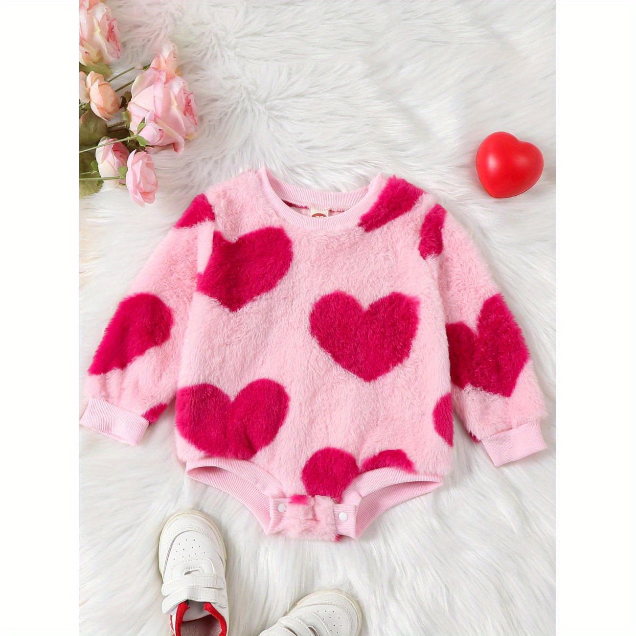 

Newborn Infant Baby Girl Valentines Day Outfit Heart Print Fuzzy Rompers Round Neck Long Sleeve Bodysuit One-piece Spring Valentines Day Clothes, For Outdoor