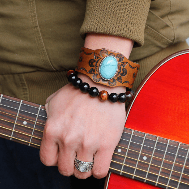 

1pc Cowhide Bracelet Wide Leather Real Cowhide Embossed Bracelet Turquoise Totem Pattern Jewelry