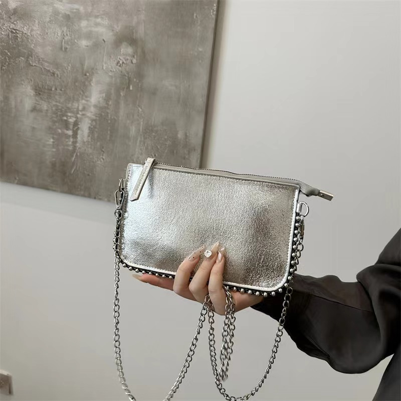 

Chic Women's Crossbody Bag - Sleek Envelope Design With Chain Strap, Fashion Shoulder Clutch In Golden/silvery/black