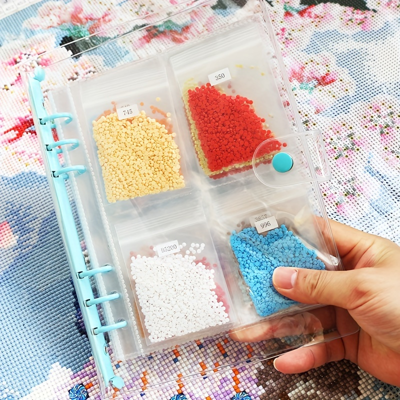 

Ensemble de 113 pièces pour la peinture au diamant avec contenants en plastique pour les perles, étiquettes et outils - Kit d'accessoires de bricolage portable