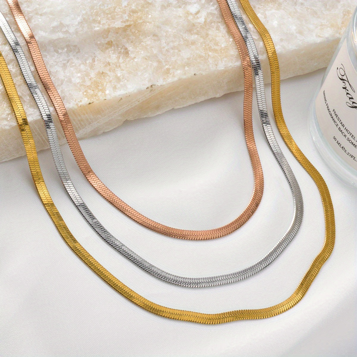 Collier ras du cou en acier inoxydable pour femme, design multicouche en  et doré, style simple et hip hop convient po - Main Image