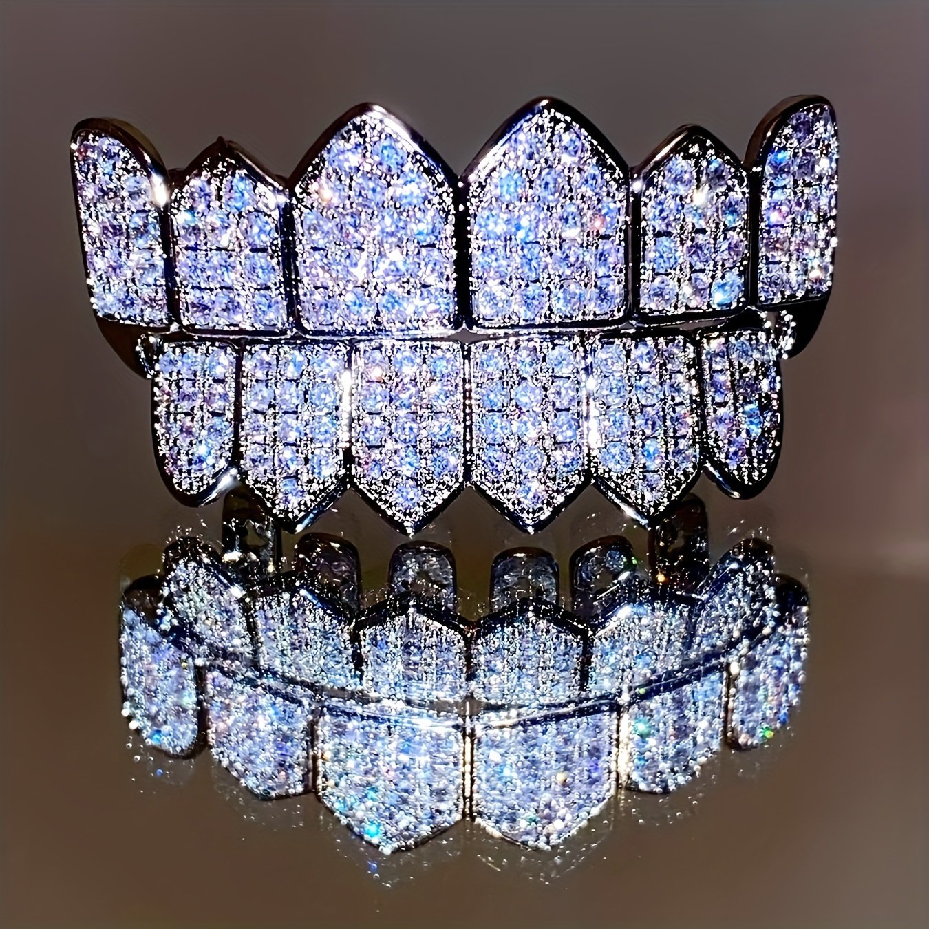 

New Wholesale Men's Hip Hop Golden Color Plated Teeth Grills Top And Bottom Chilled Grills Cubic Zirconia Vampire Custom Grills Teeth