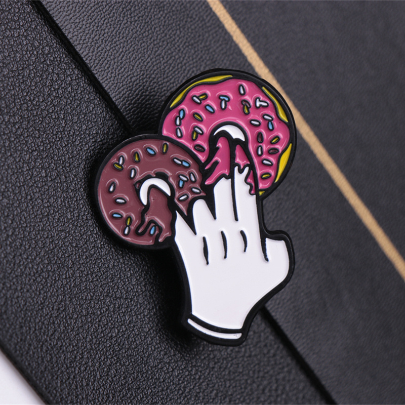 

Chic Donut & Enamel Pin - Punk/minimalist Style Alloy Brooch For Hats, Backpacks, Jackets, And Apparel Accessories