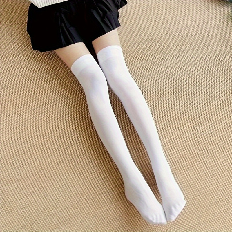 

1/2 Pair Of Women's Solid Color Knee-high Socks - Comfortable And Stylish, Versatile Stockings - Perfect For The Fall And Winter Seasons