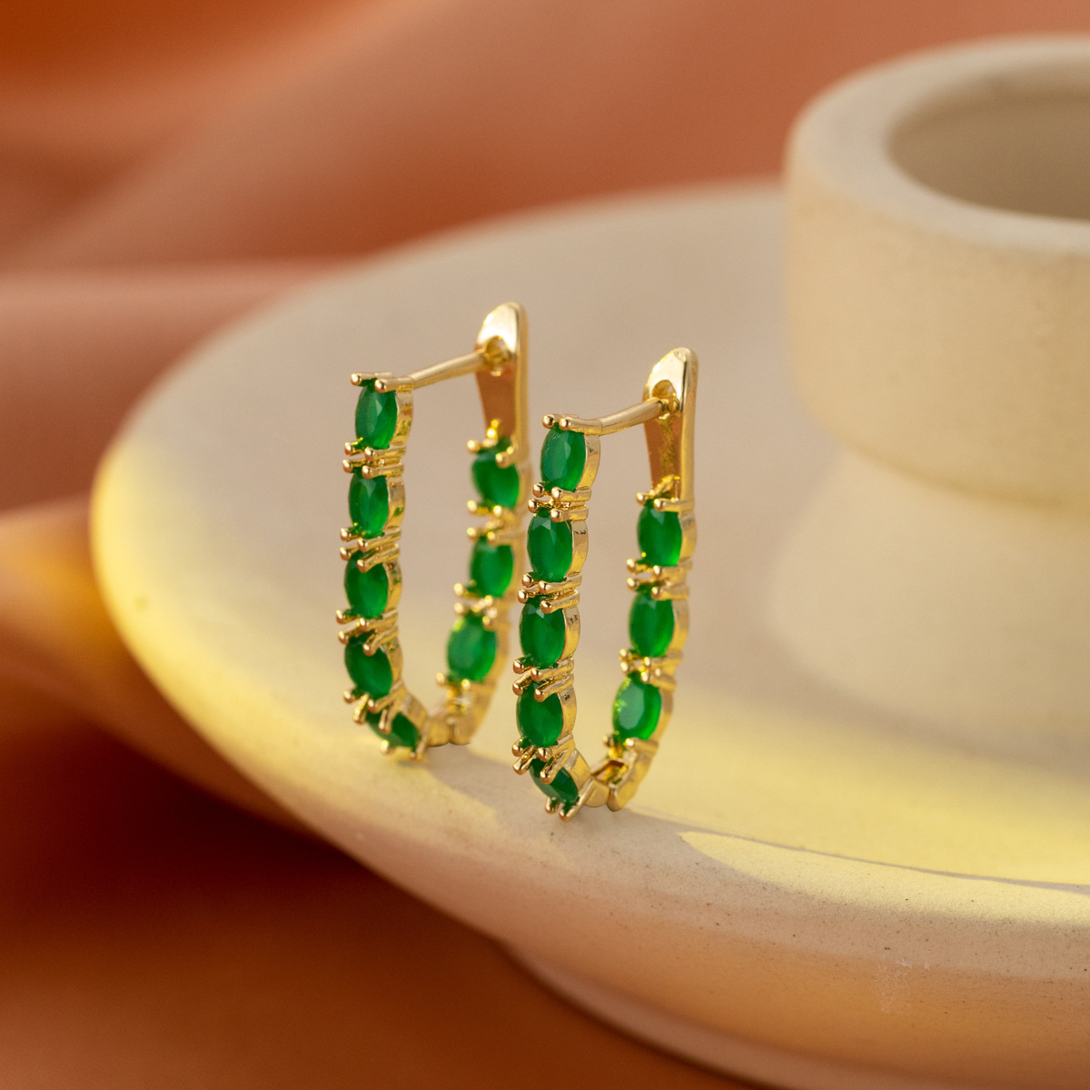 

1 Pair Fashion Popular Personalized Green Glass Earrings Simple All-match Women's Earrings