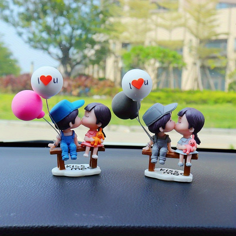 

Couple' Dashboard Decor - Resin & Balloon, Valentine's Day, No Power Needed, Ideal For Home & Vehicle, Creative Office Desk Accessory, 1pc