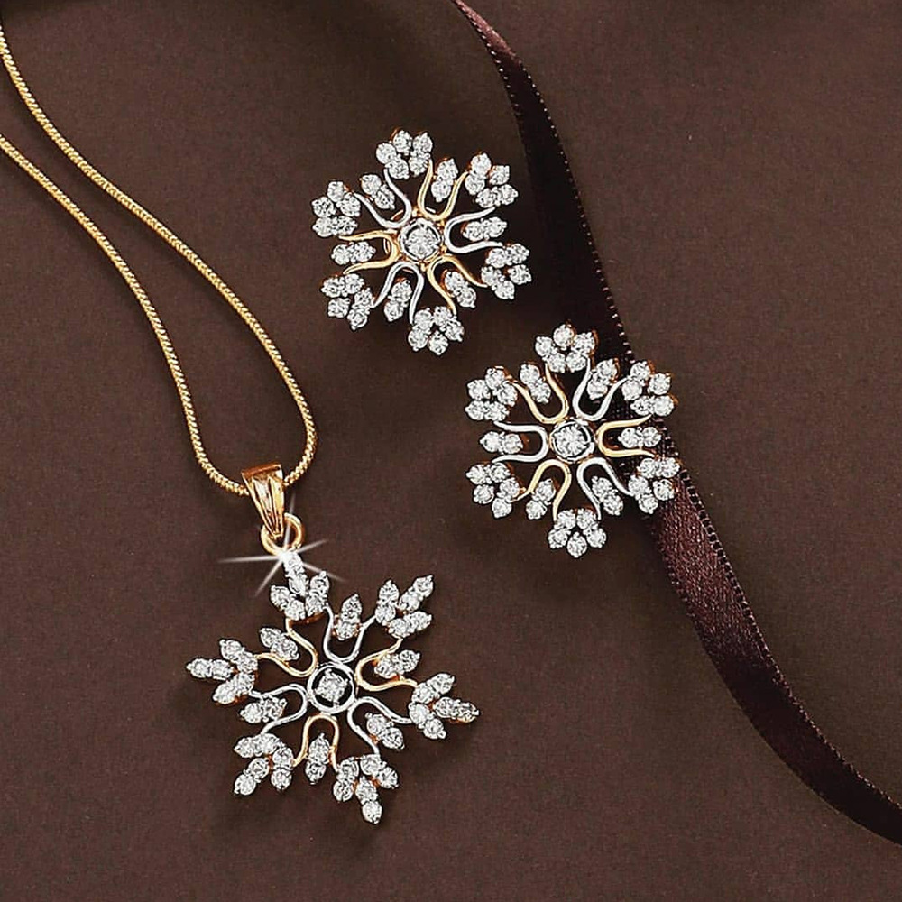 

Set Of 3 Elegant And Golden Necklace And , Perfect For 's Day
