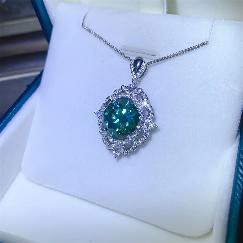 

S925 Silver Pendant With 5 Carats Green Moissanite. Stylish, Luxurious, Super Sparkling. Ideal For Proposal, Engagement, Wedding Anniversary, Birthday, Or Father's Day