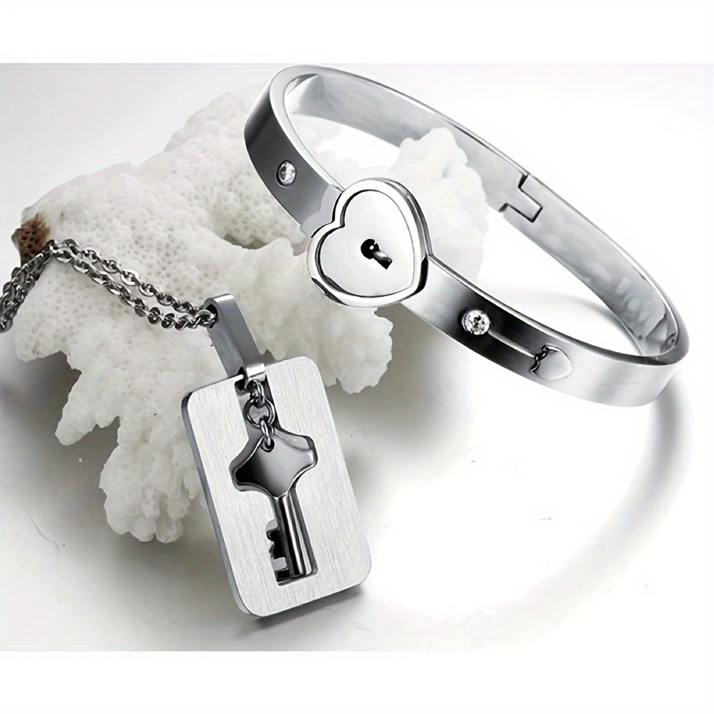 

Heart Lock Bangle & Key Tag Pendant Necklace Set, Girlfriend Delivery, Ideal For Valentine's Day