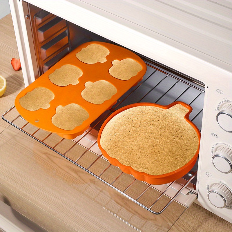 

7-inch Silicone Pumpkin Cake Pan - & Thanksgiving Baking, Design, Oven Safe