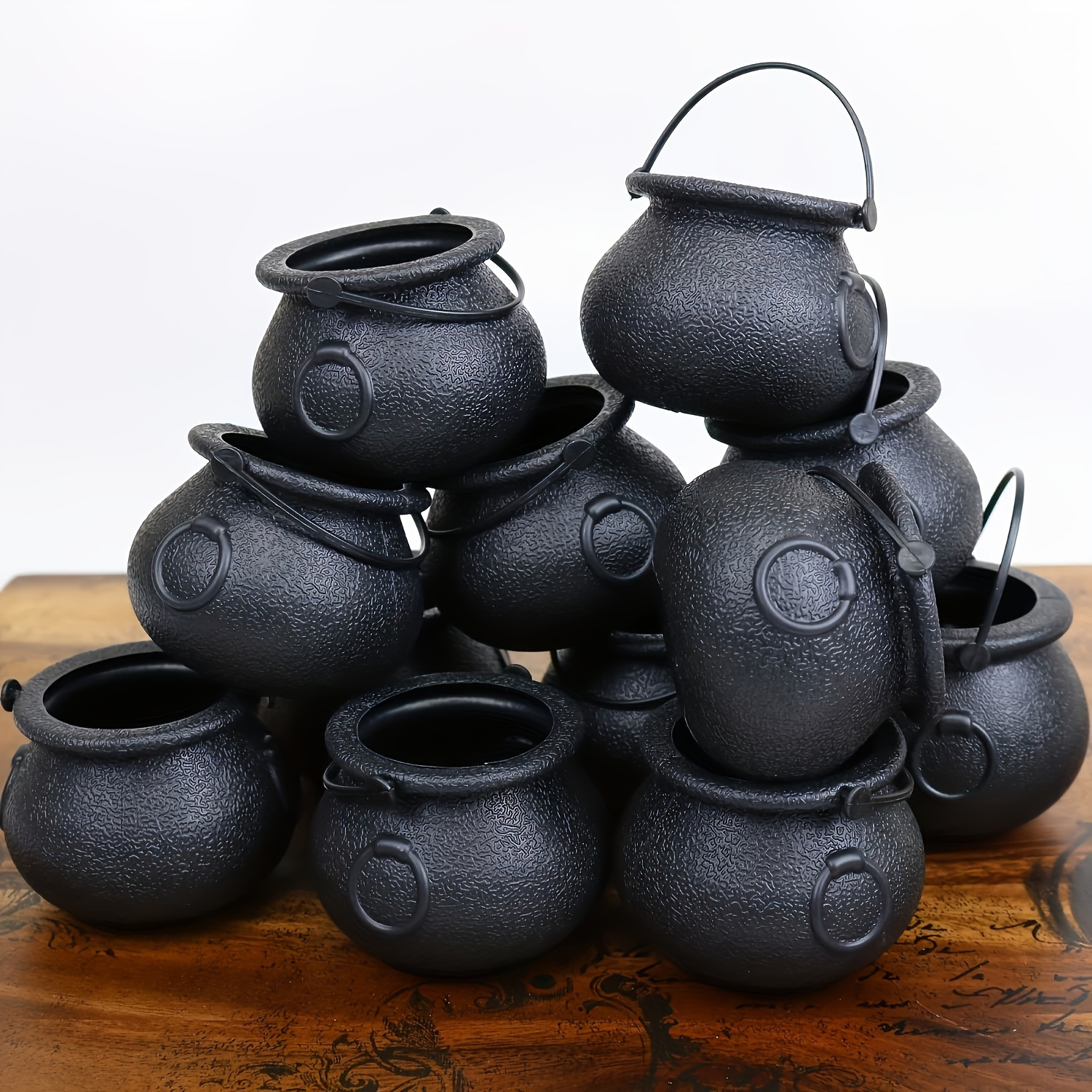 

12-pack Mini 's Cauldron Candy Kettles - Novelty Black Plastic Pots For Party Favors, Cordless Treat Containers For Ages 14+ - Featherless & Electricity-free Material