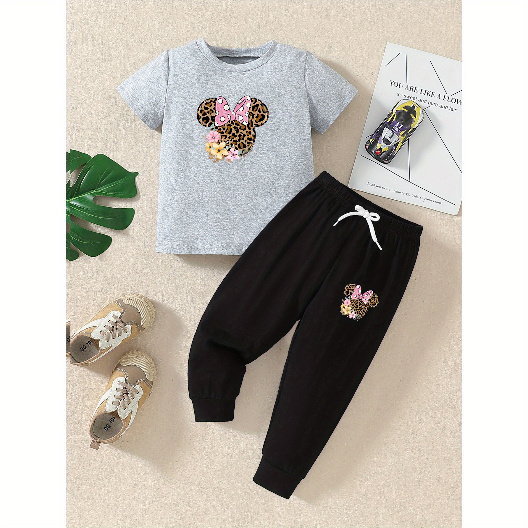 

Leopard Head With Flowers Design Printed Comfortable Tee Shirt & Pants Set, Girl's 2pcs Trendy Cotton Outfits For Leisure & Sports Activities, /fall Choice