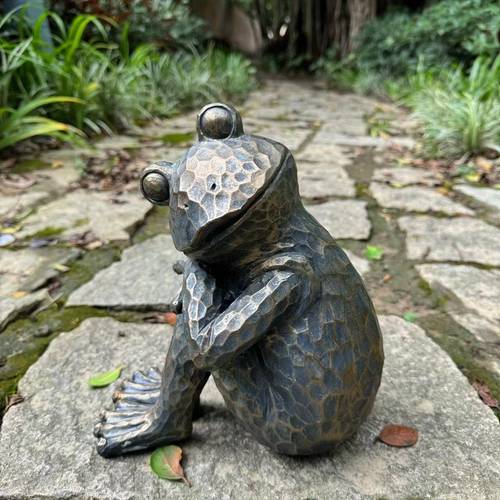 Serene Metallic Frog Resin Sculpture – Contemplative Embrace Design for Indoor & Outdoor Decor, Garden, Lawn, and Tabletop Accent, Frog Garden Decor