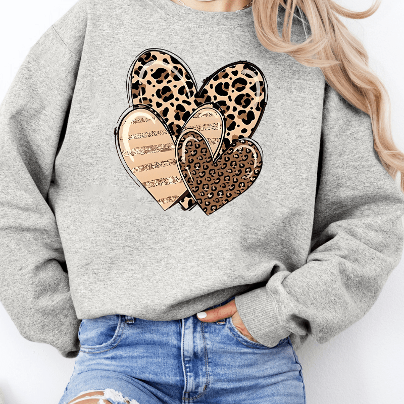 

Plus Size Graphic Print Sweatshirt: Women's Casual Crew Neck Sweatshirt For Winter & Fall - Featuring A Heart Design In A Soft Grey Color