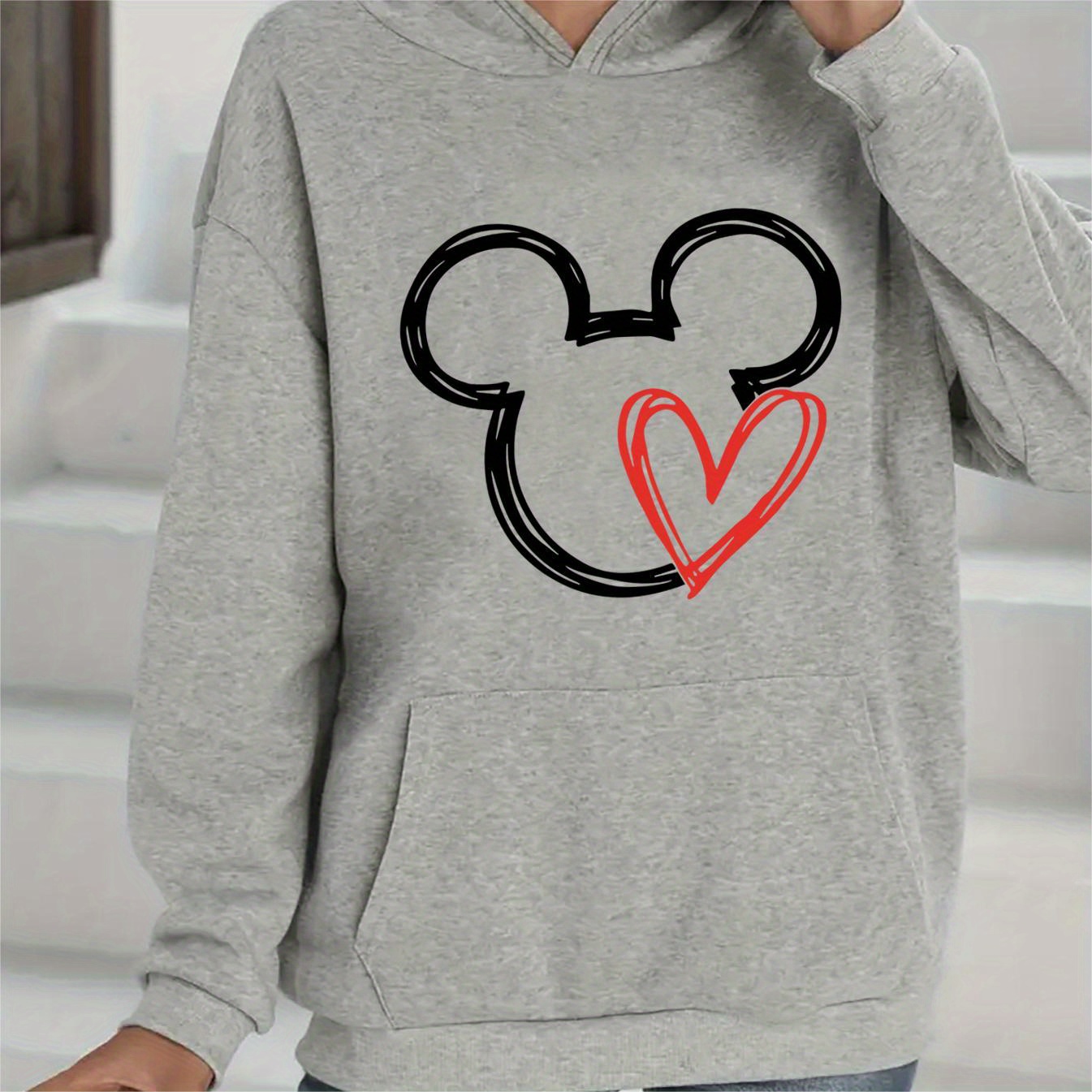 

Women's Casual Sports Hooded Sweatshirt, Comfortable And Fashionable, Suitable For Sports And , Cartoon Mouse And Heart Print