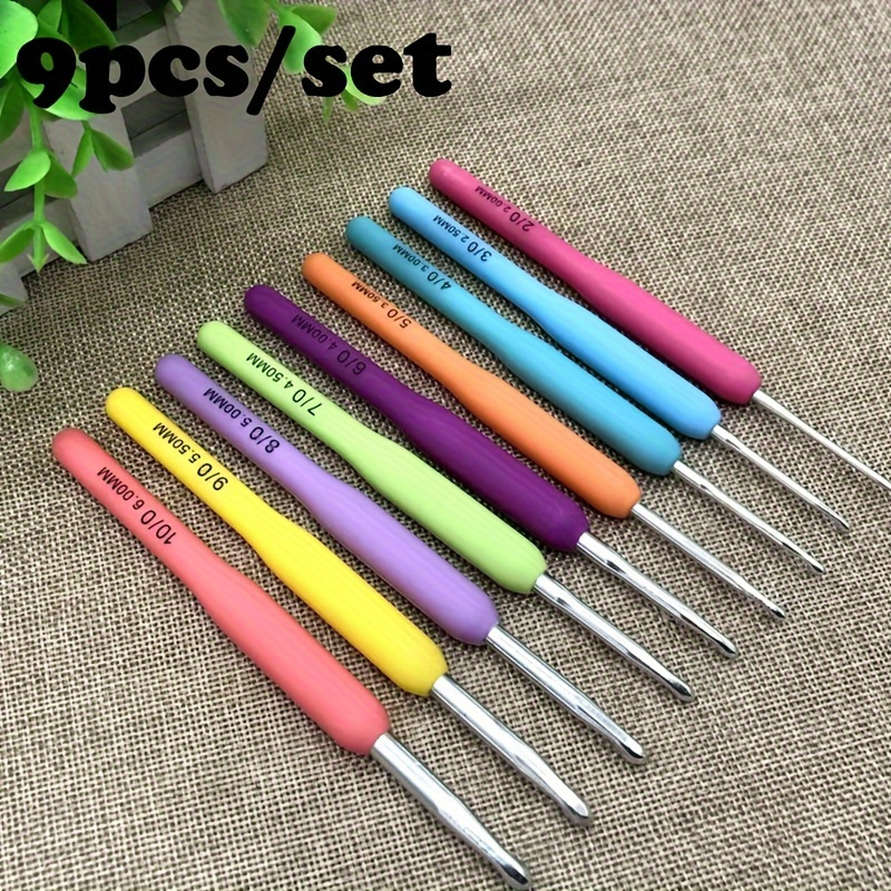 

9pcs Rainbow Crochet Hook Set With Ergonomic Grip, Smooth Needles 2-6mm - Includes Light Colorful Chenille Yarn For All Crafting