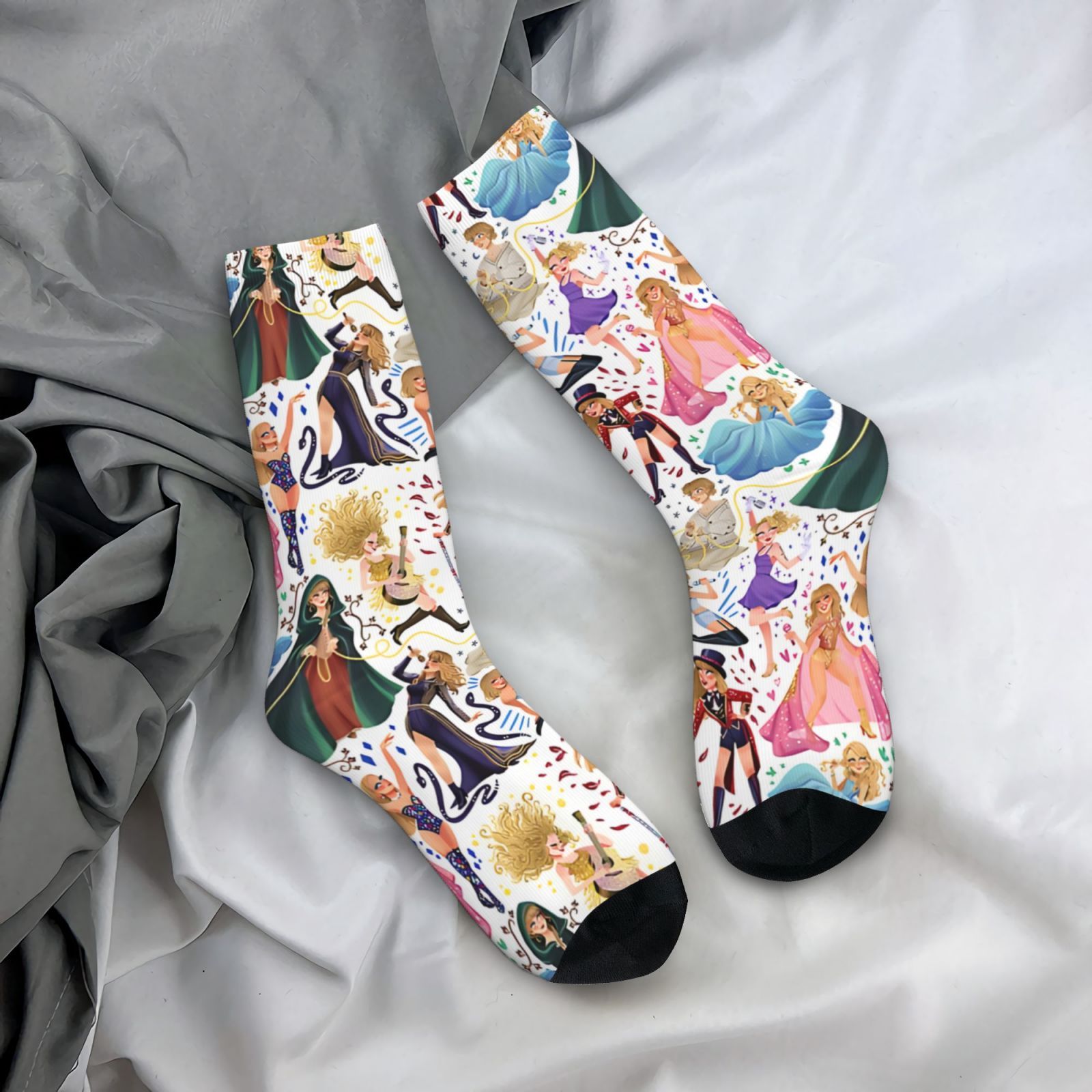 

Men's Novelty Ts-inspired Crew Socks - Fun, Retro Harajuku Street Style, Breathable Polyester Blend