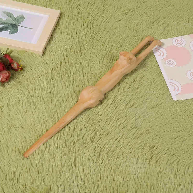 cat back scratcher anti massager with 3d cat shape for home office Product details 4