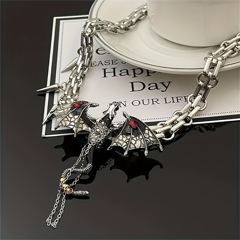 

Fashionable And Unique Dragon Necklace For Men, Punk Chain Necklace With Silvery Chain, Pendant Necklace For Women, Nightclub Parties And Festivals, Great Gift For Girlfriend