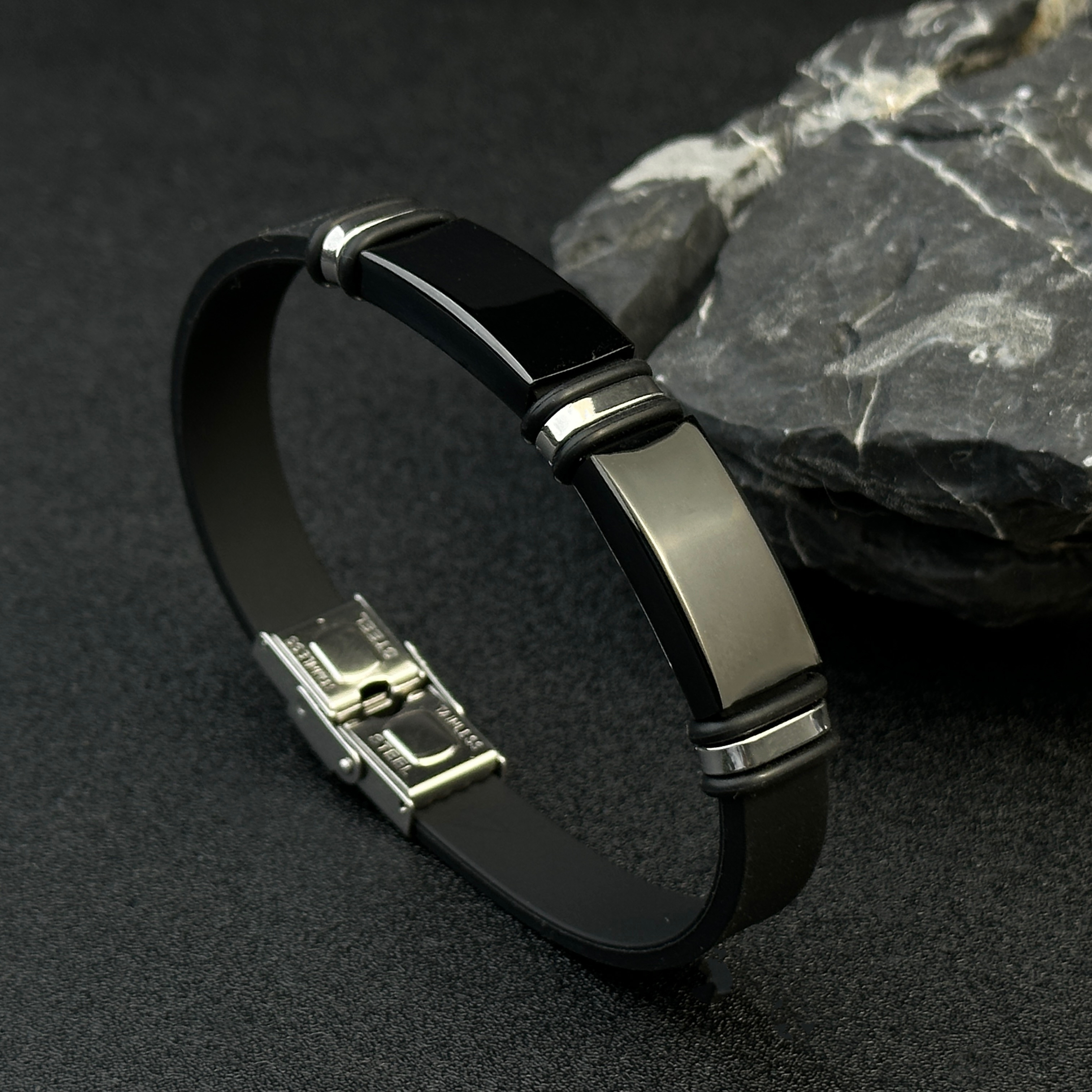 Stainless Steel Men's Wristband With Adjustable Silicone Strap And Dual Black Charms - Perfect Jewelry Gift For Any Outfit