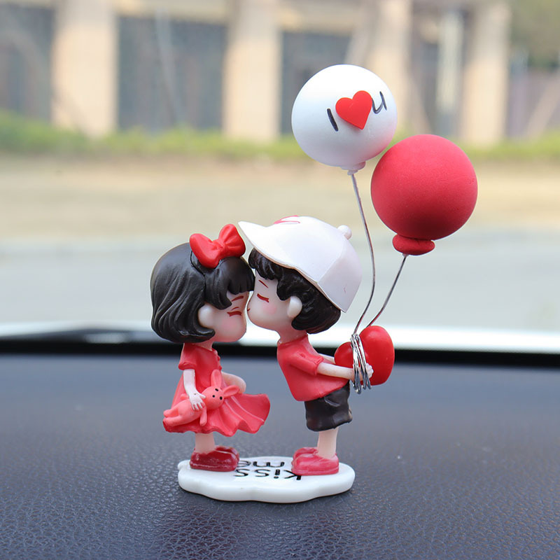 

1pc Abs Resin Car Dashboard Ornaments, Couple Figurines With Balloons, Vehicle Center Console Decorations, Romantic Lovers Miniature For Car Interior, Desk Decor Accessories