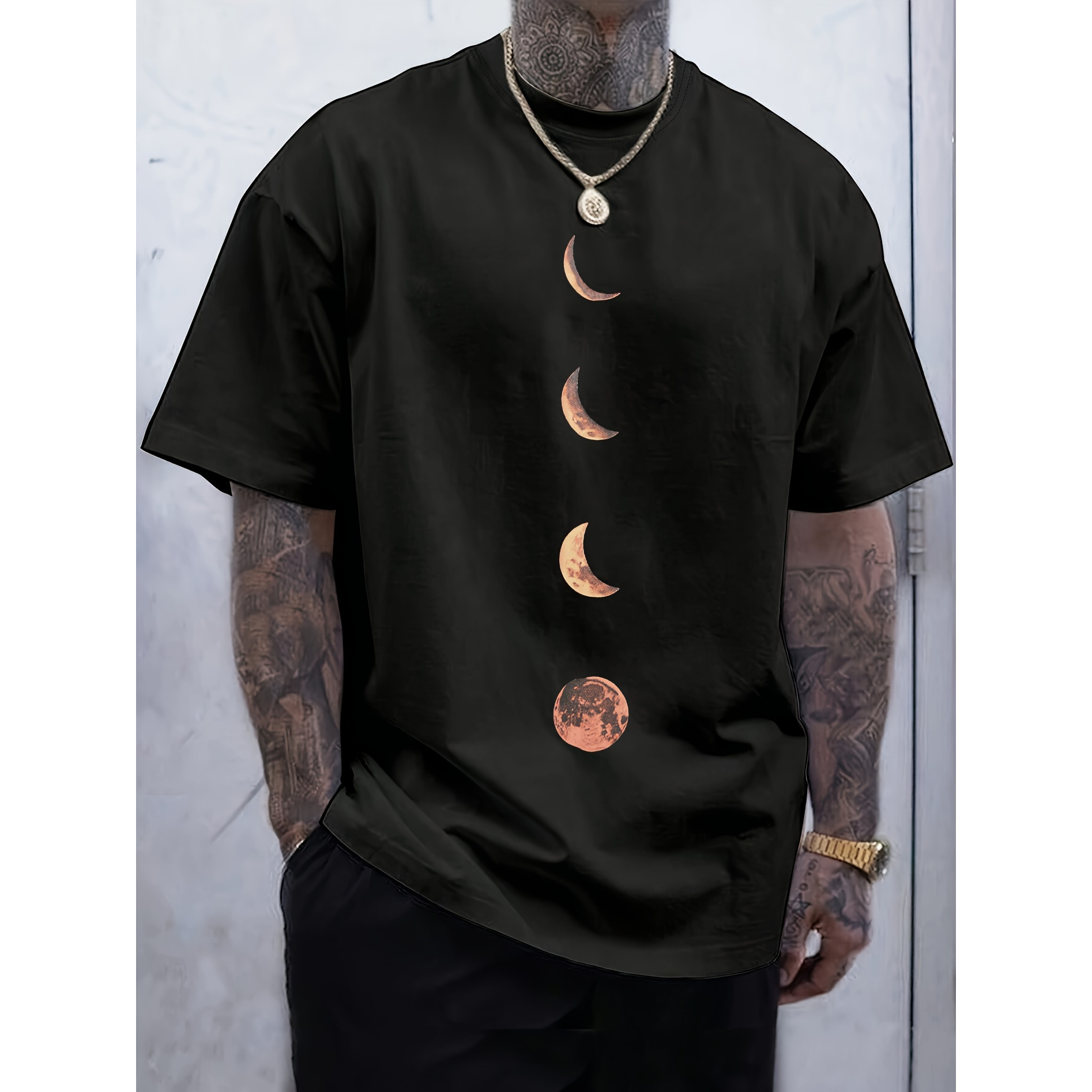 

1 Piece Moon Print Men's Round Neck Fashion Short-sleeved Sports T-shirt, Comfortable And Versatile, Suitable For Summer And Spring, Sports Style, Comfortable Edition T-shirt, As A Gift