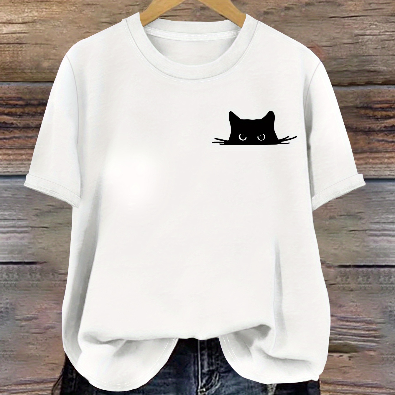 

Plus Size Cat Print T-shirt, Casual Short Sleeve Crew Neck Top For Spring & Summer, Women's Plus Size Clothing