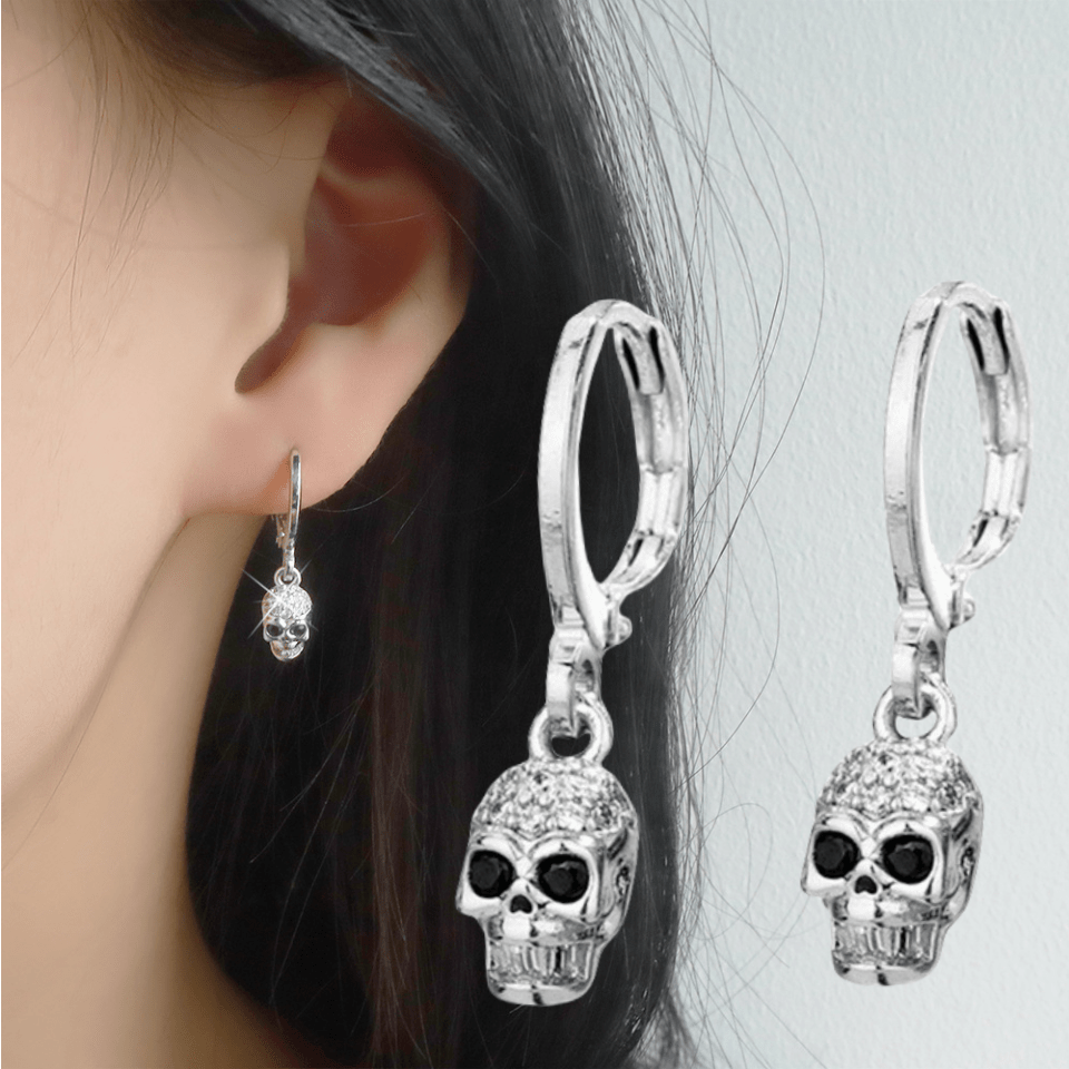 

1 Pair Of 925 Silver Plated Skull Ear Punk Hip Hop Style Men's And Women's Earrings Personality Ear Loops