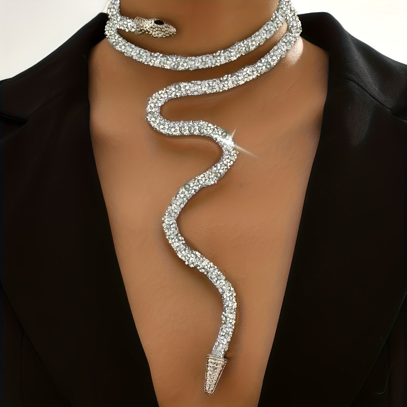 

1pc Of Exaggerated Adjustable Snake Shaped Neck, Middle Eastern Silvery Fashion Style Temperament Party Outfit, Neck Necklace Decoration