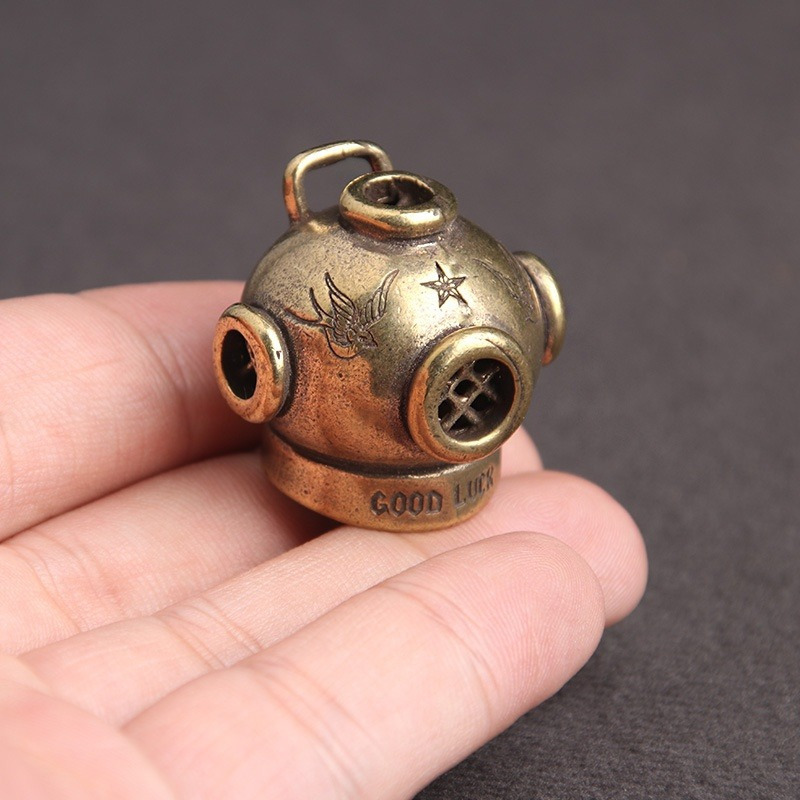 

Funky Brass Diving Helmet Keychain - Edc Survival Bead For Men' Accessories