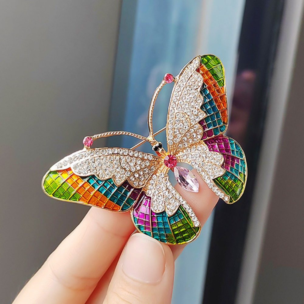 

1pc Elegant Butterfly Shaped Brooch Decorated With Shiny Rhinestone Clothing Lapel Pin For Women Dress Coat Sweater Corsage Accessories