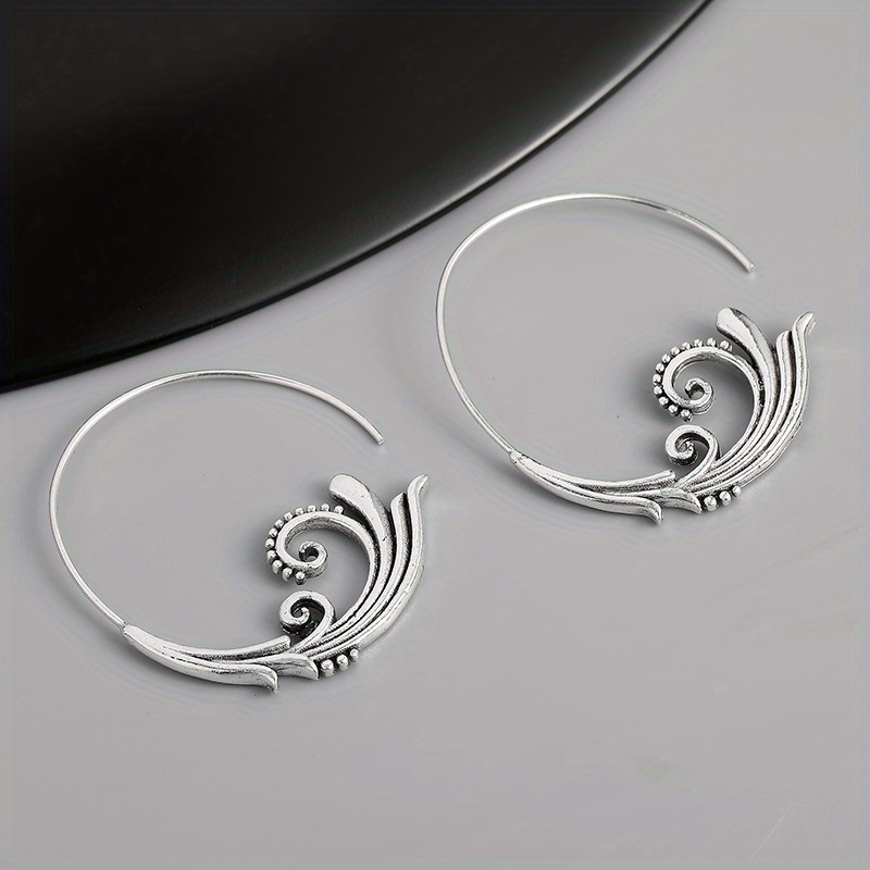 TEMU Retro-inspired Hoop Earrings Featuring A Leaf Motif - Stunning Ear Additions For Ladies