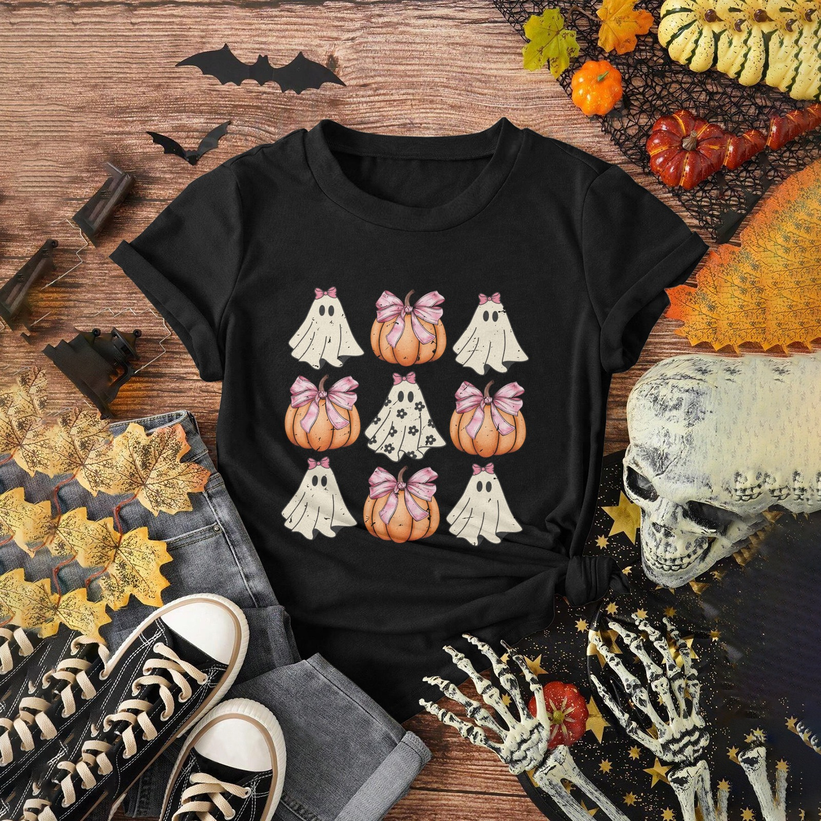 

1pc Black Girls Funny T-shirt, Trick Or Treat Tee, Soft Cotton, Slightly Stretchable, Suitable For Spring, Summer, And Autumn, Machine Washable, Best Gift For Girls