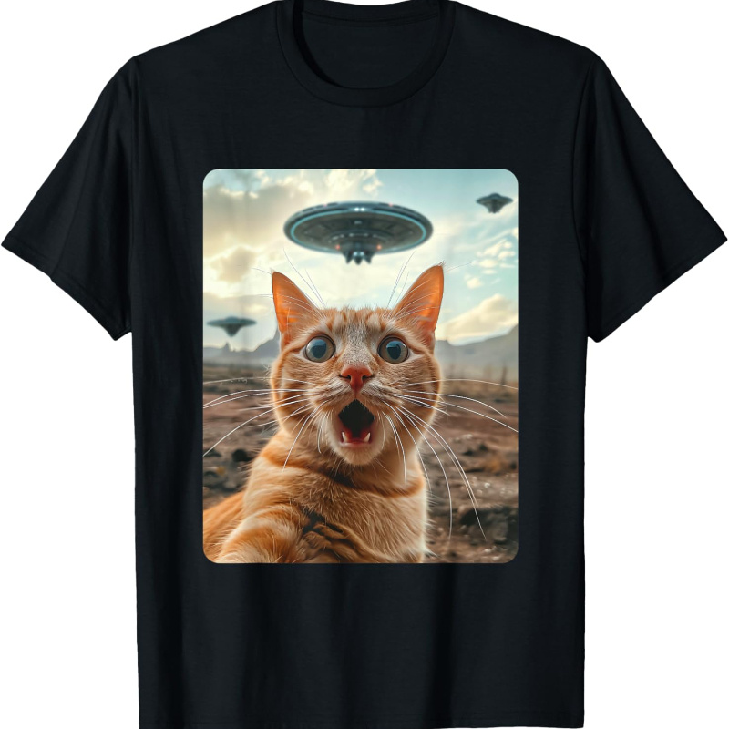 

Extraterrestrial : Cat Selfie With Ufo T-shirt