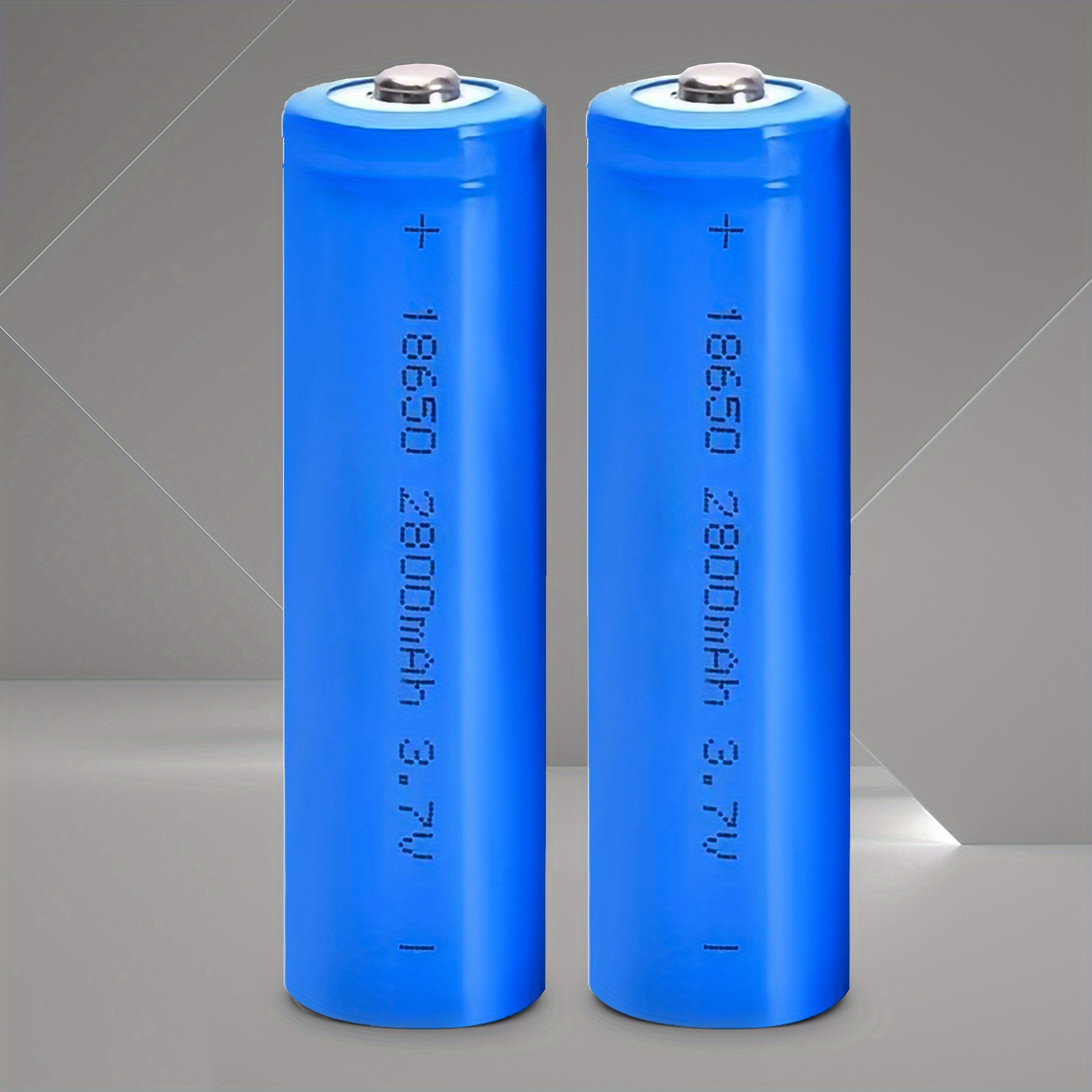 סוללה נטענת קומפקטית במיוחד 2800mAh - טעינה ב-USB, מושלמת לפנסים, אורות סולאריים ומכשירים ניידים, אידיאלית לנסיעות ושימוש בבית פרטים 0
