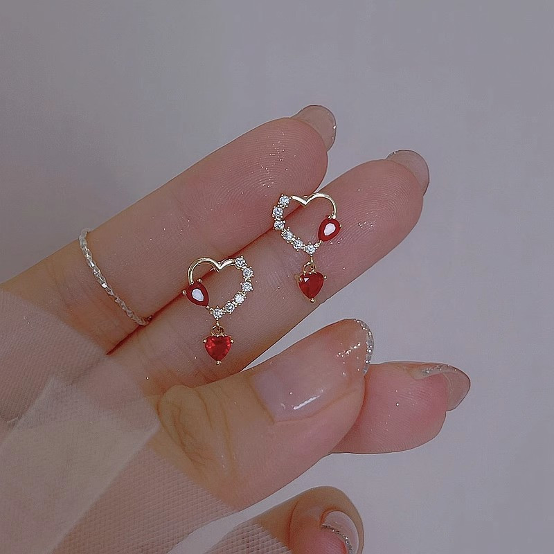 

Elegant Luxury Heart-shaped Stud Earrings, Copper With 925 Sterling Silver Post, With Synthetic Red Gemstone Accents, For Daily And Banquet Wear