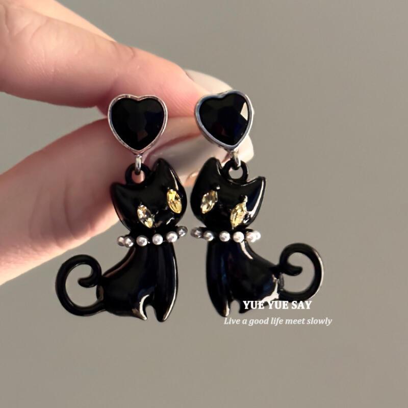 

2pcs Exquisite Kitten Love Heart Cute Sweet Stainless Steel Black Color Earrings Charms Female Daily Party Gift