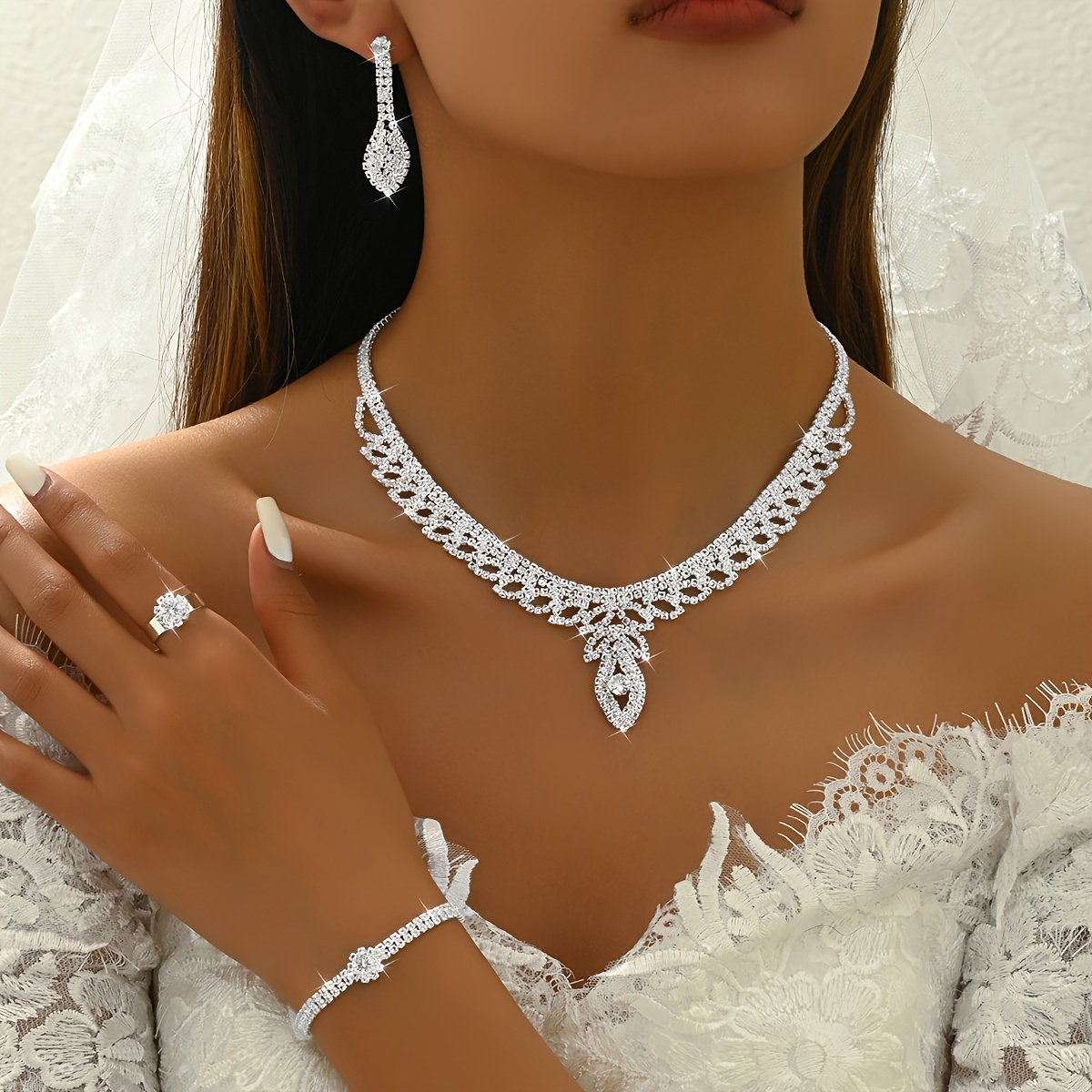 

Elegant Silver Plated Cubic Zirconia Bridal Jewelry Set - Luxurious Floral Pattern Necklace, Dangle Earrings, Adjustable Ring And Bracelet, Suitable For Weddings And