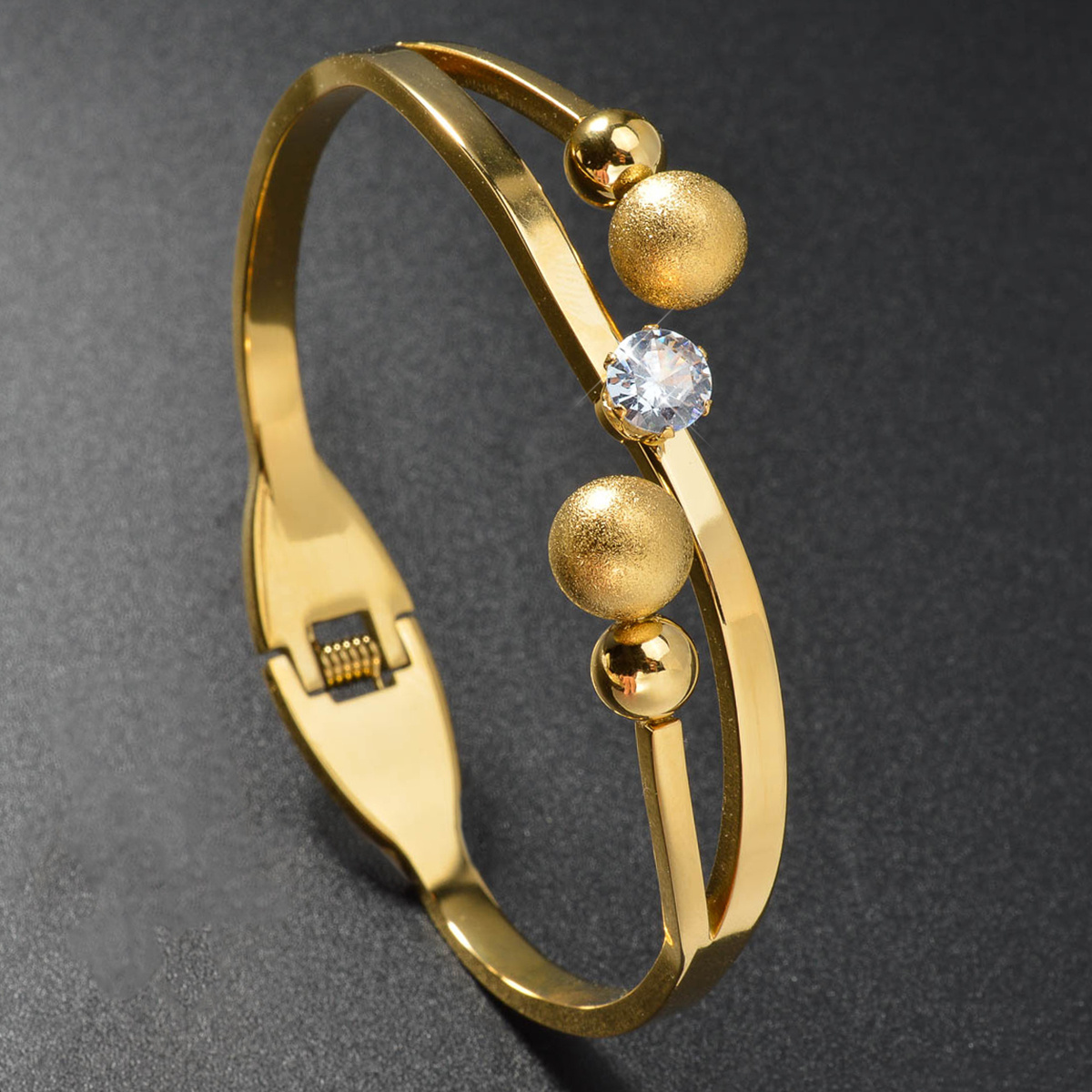 Image of 1pc Of Women's Fashionable Design Bracelet, Featuring Matte And Smooth Spherical Beads, From Exquisite Stainless Steel. Suitable For Daily Versatile Wear And As A Valentine's Day Gift