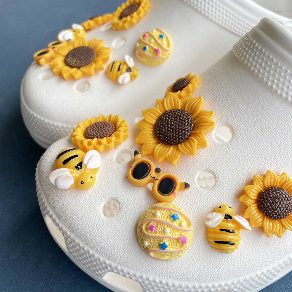 

16-piece Sunflower And Bee Shoe Decoration Charms Set - Cute Abs Animal And Plant Accessories For Garden Shoes, Slides, And Sandals - Ideal Christmas And Birthday Gifts