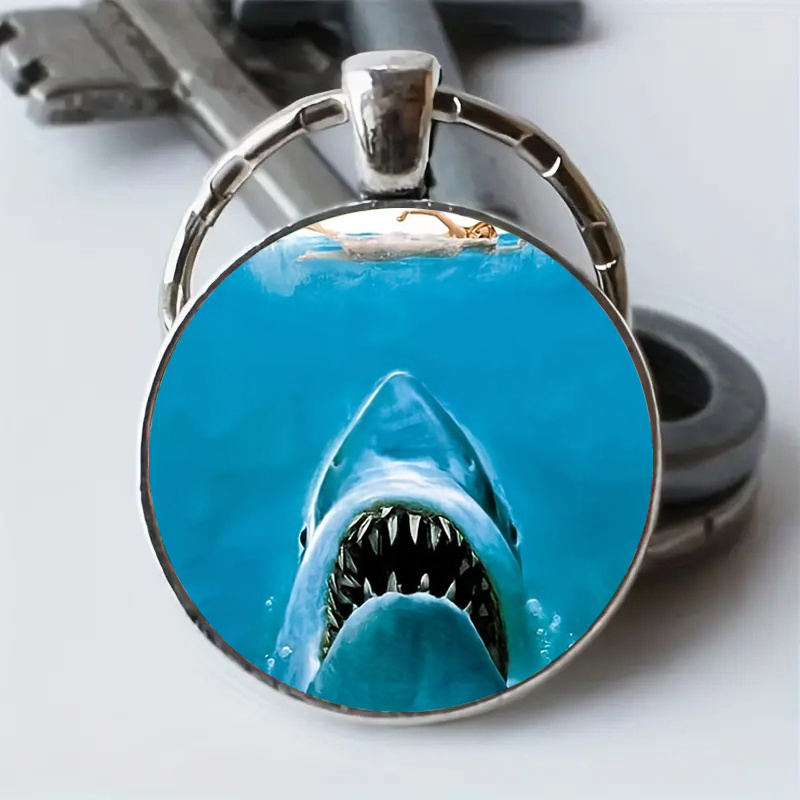 

Stylish Shark Keychain - Iron Alloy, Design, Perfect Gift For & Collectors