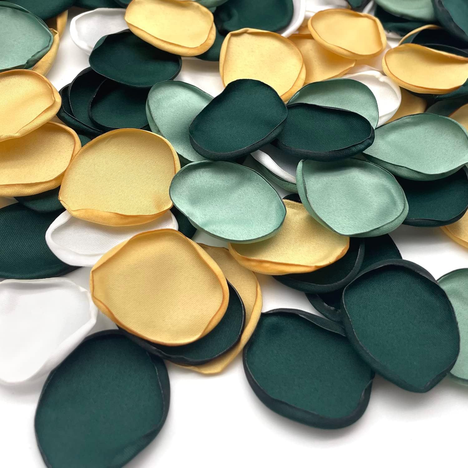 

160/360pcs Green Silk Rose Petals For Wedding Decor – Romantic , Table Centerpieces, Bridal Showers & Proposals, 3.5-4.5cm Satin Fabric Petals In Vibrant , Wedding Decorations