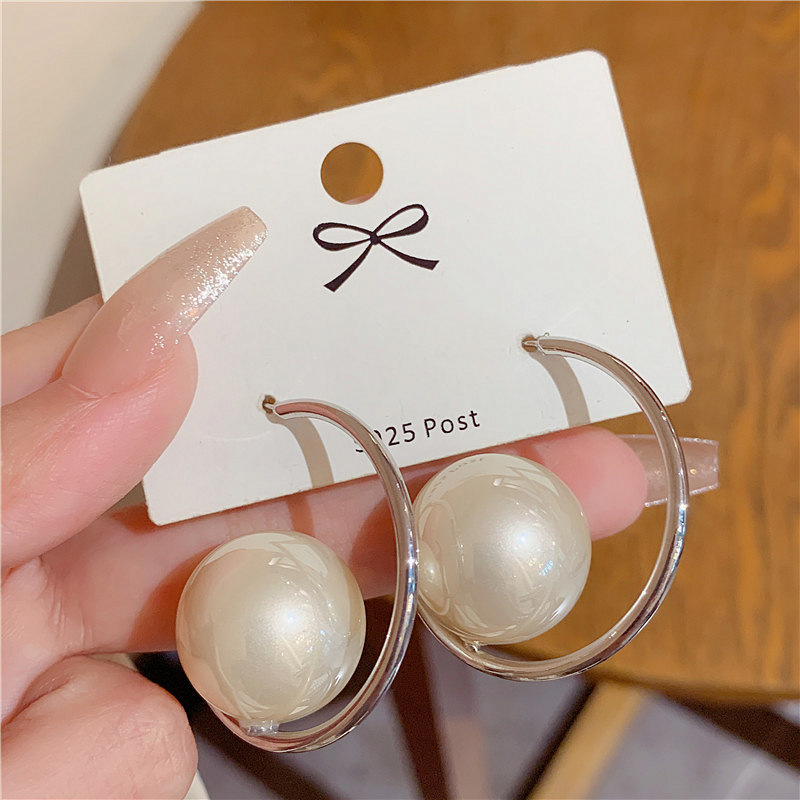 

1 Piece Of Two-color Optional Pearl Earrings Ins Trendy Earrings French Retro Temperament Earrings Women's High-end Exaggerated Earrings