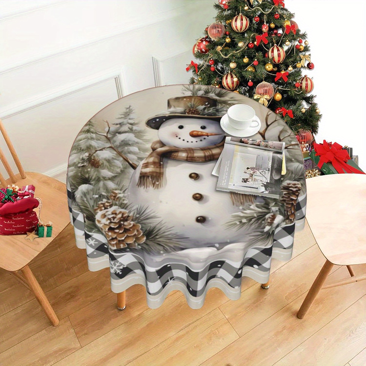 

Christmas Snowman Round Tablecloth, 1pc - 100% Polyester Woven Fabric, Machine Made, Stain-resistant, Washable Fine Microfiber, Festive Holiday Party Table Decor For Home Kitchen Dining.