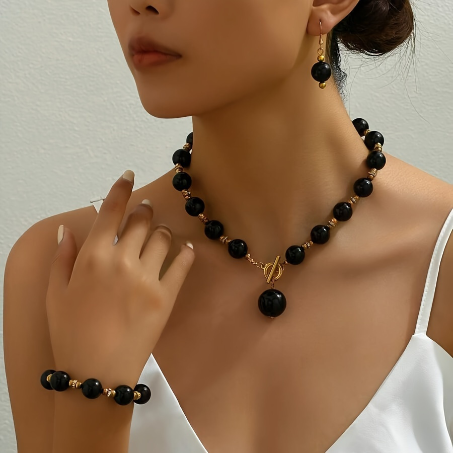 

Elegant Artificial Pearl Jewelry Set, Retro And Luxurious Style, Including Necklaces, Bracelets And Earrings, Perfect For Holiday Parties And Female Dates