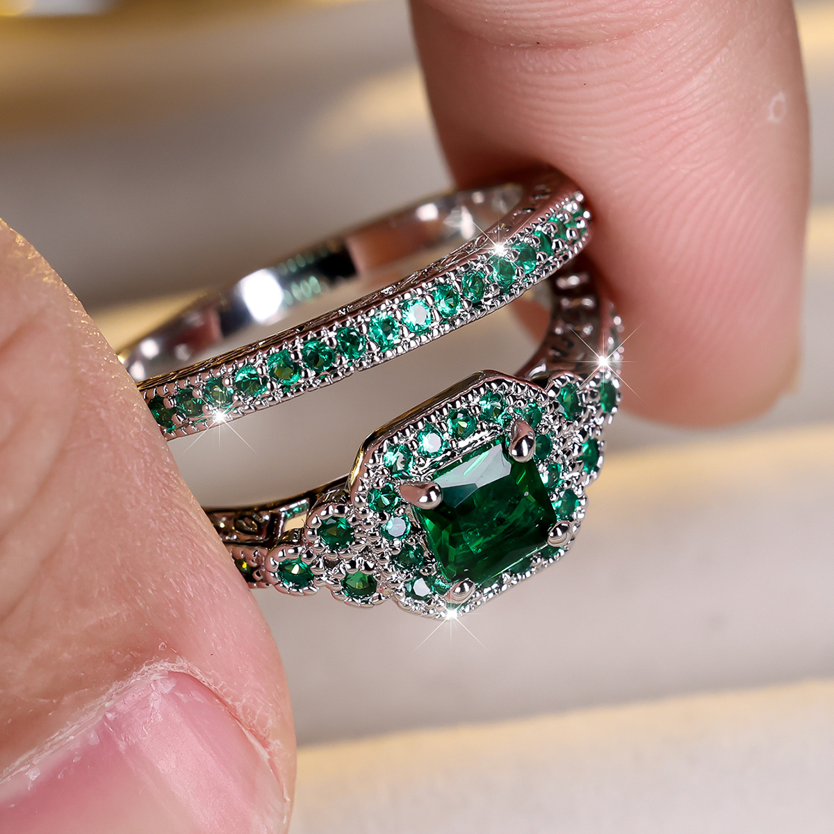 

-chic 2pcs Green Cubic Zirconia Engagement Ring Set For Couples - Weddings & Valentine's Day